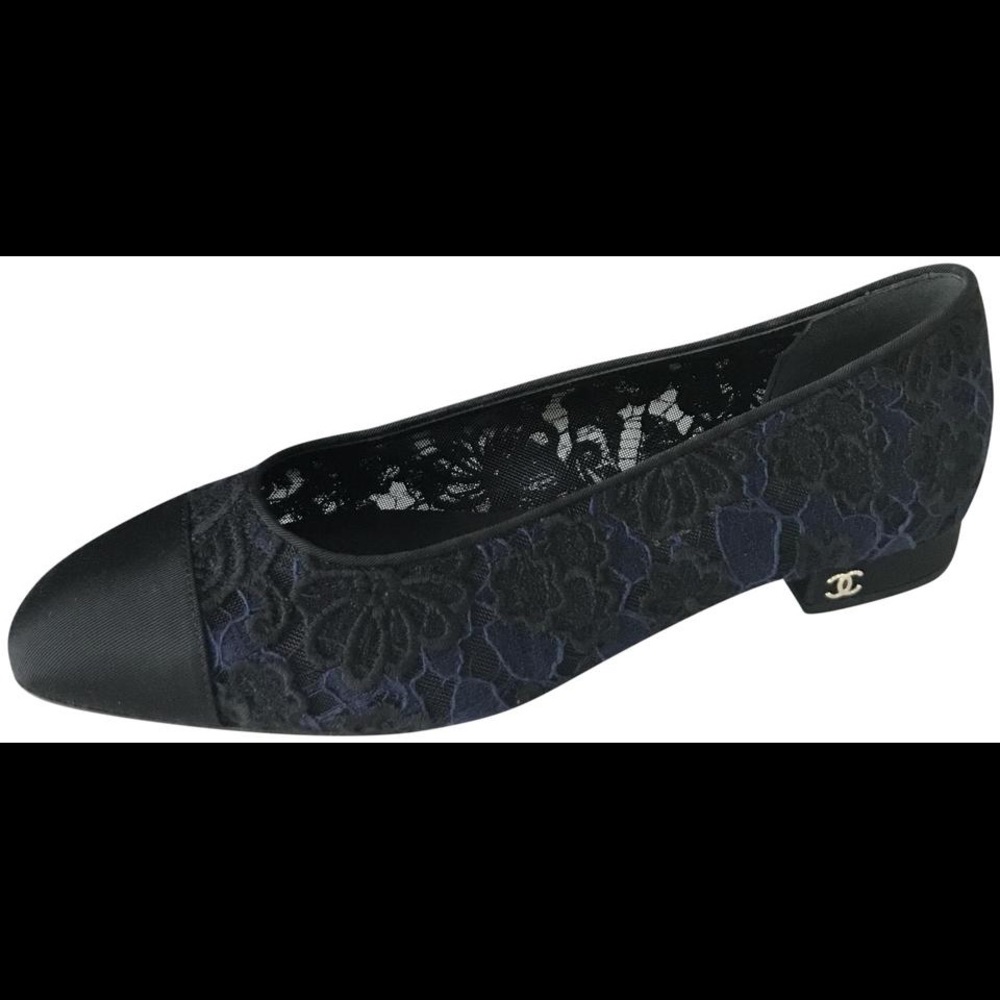 Chanel lace flats